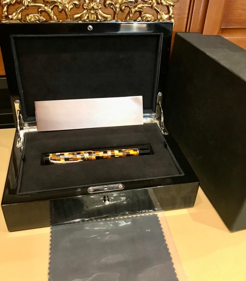 Ручка Parker Duofold Chek Ручка Parker Duofold Chek